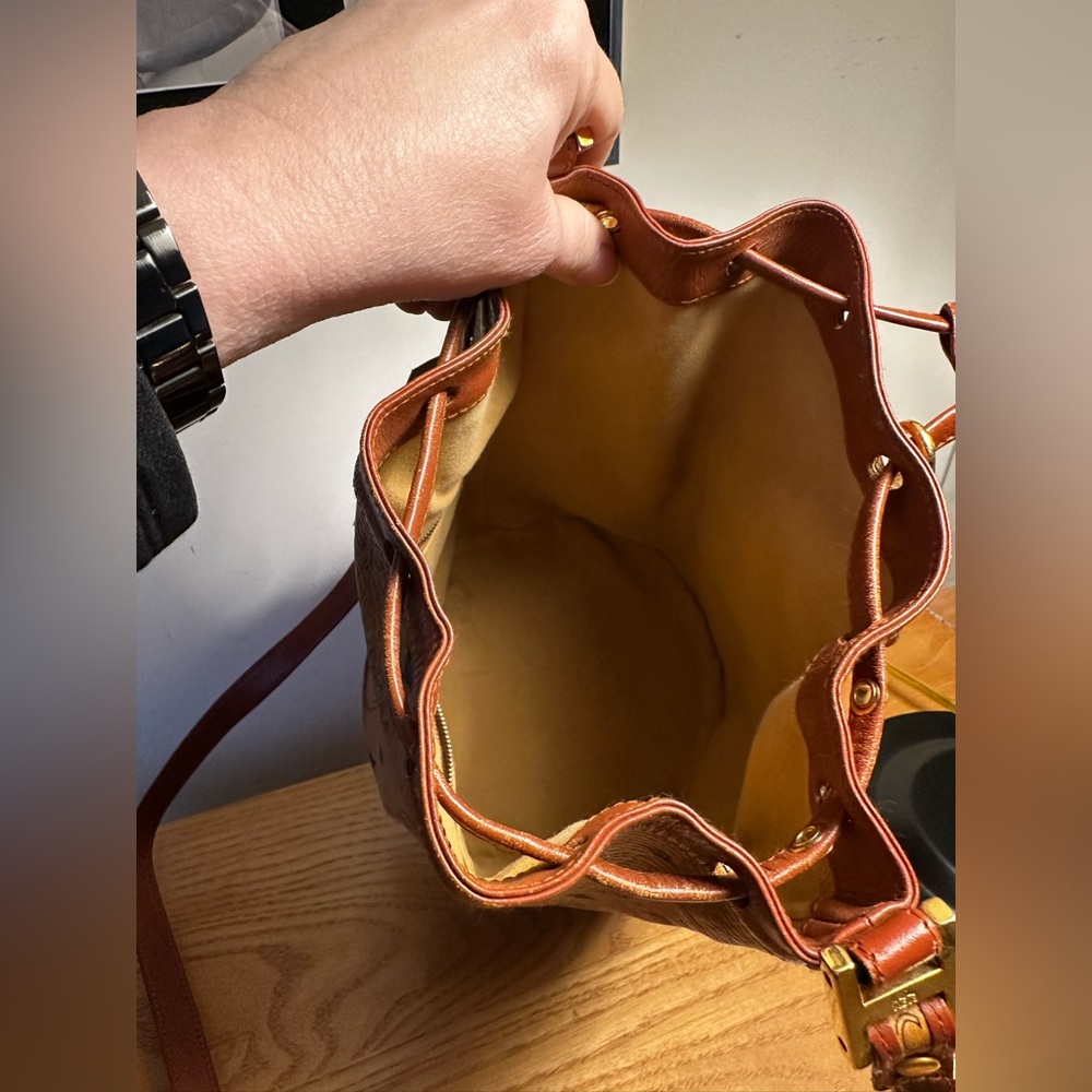 MCM Cognac & Orange Large Tall Bucket Bag w/Lock & Key - Picture 11 of 11